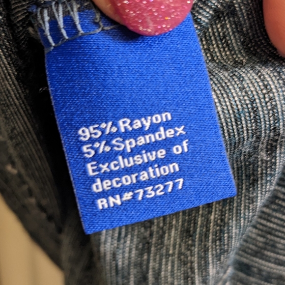 Apt. 9 Grey V-Neck Long Sleeve Shark Bite Hem Top High Low Blue Hemline T2 - Picture 8 of 10